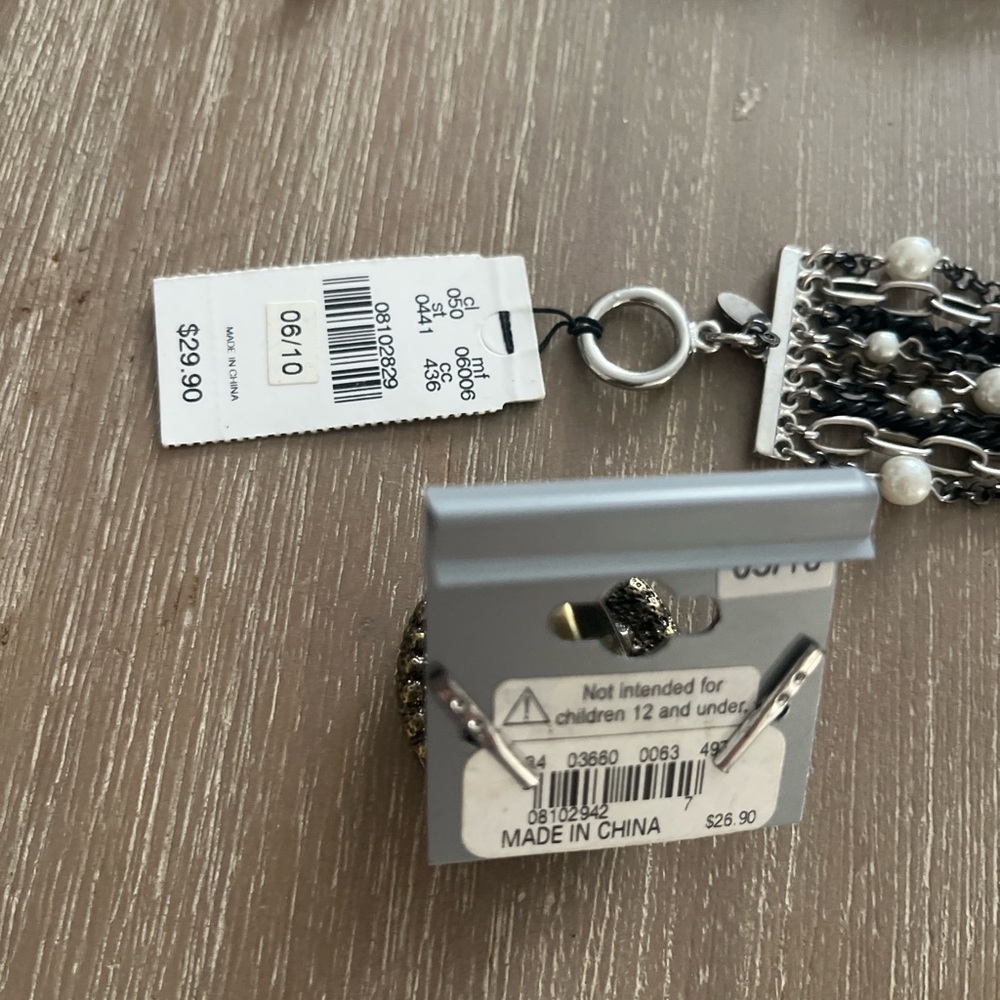 Elegant Silver and Black Chain Bracelet